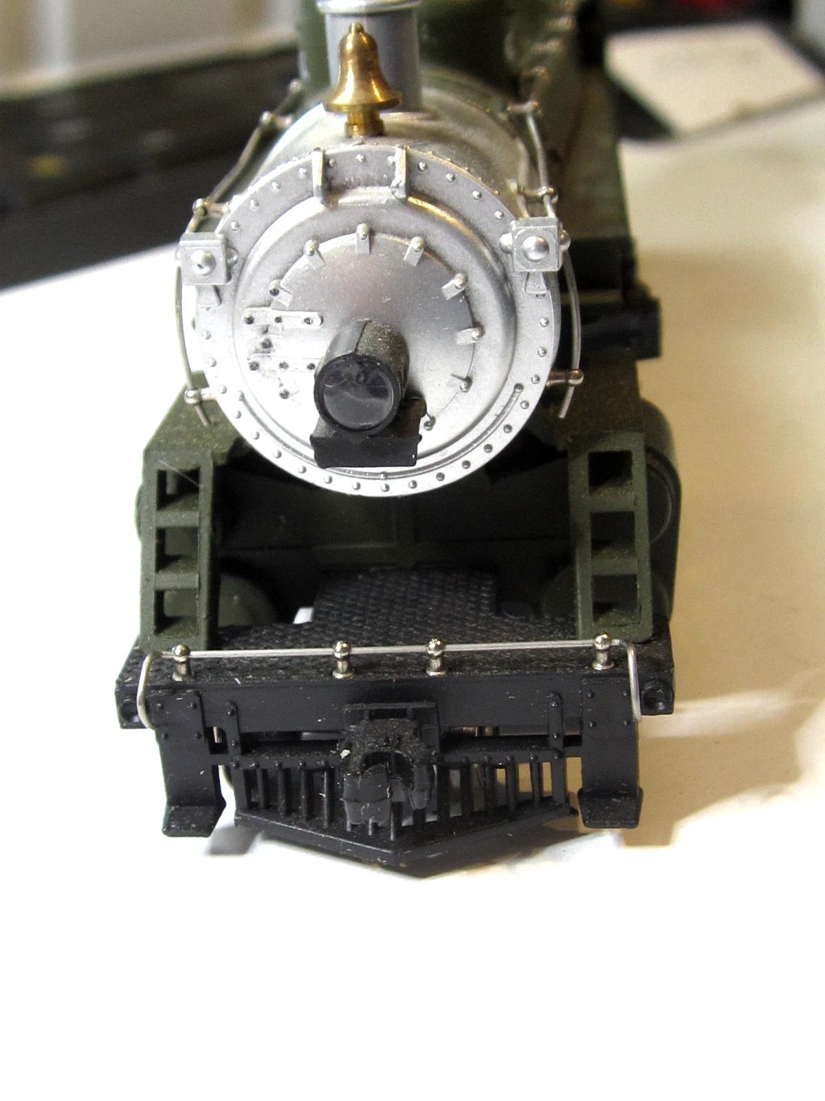 HO Scale – IHC M9805 Great Northern 2-8-2 Mikado Steam Locomotive #3377