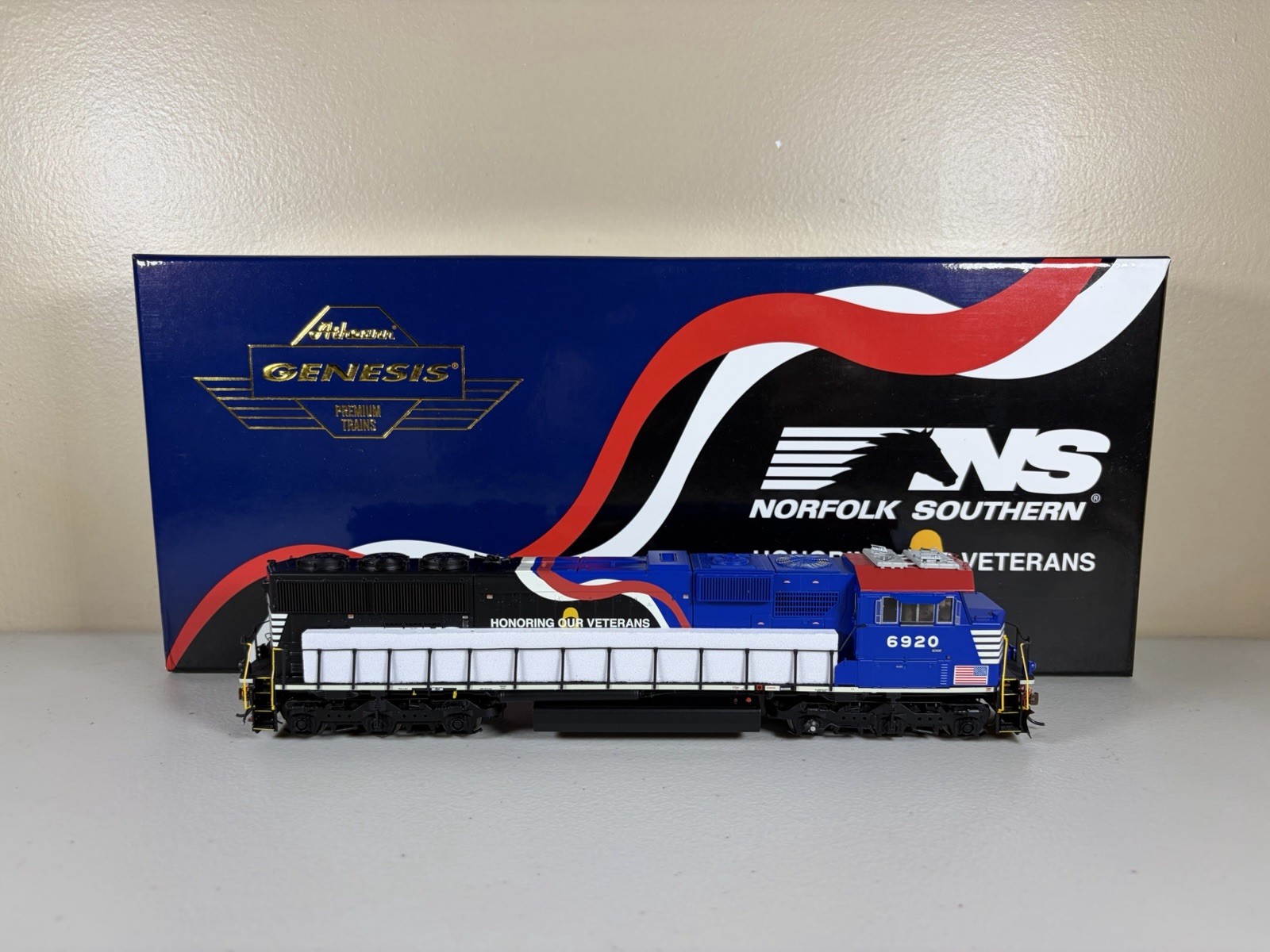 HO Athearn Genesis DCC Ready Norfolk Southern Veterans SD60E #6920 New
