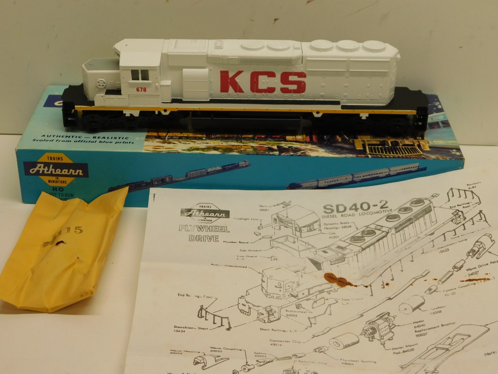Athearn HO Blue Box Kansas City Southern SD40-2 Engine #678-Unpowered Dummy