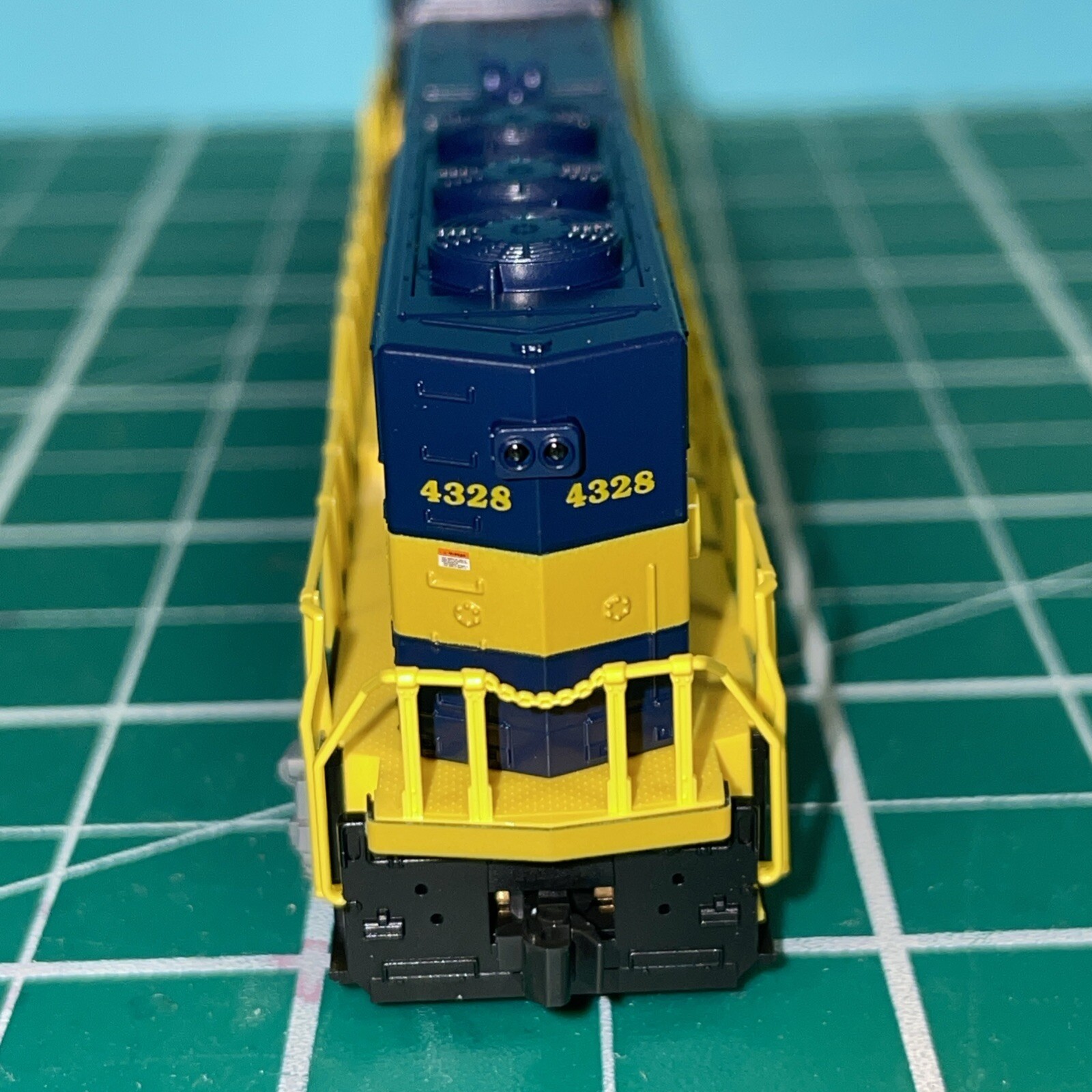 New! Kato N-Scale 176-6412 SD70MAC Alaska 100 Years $145.00 Make Offer