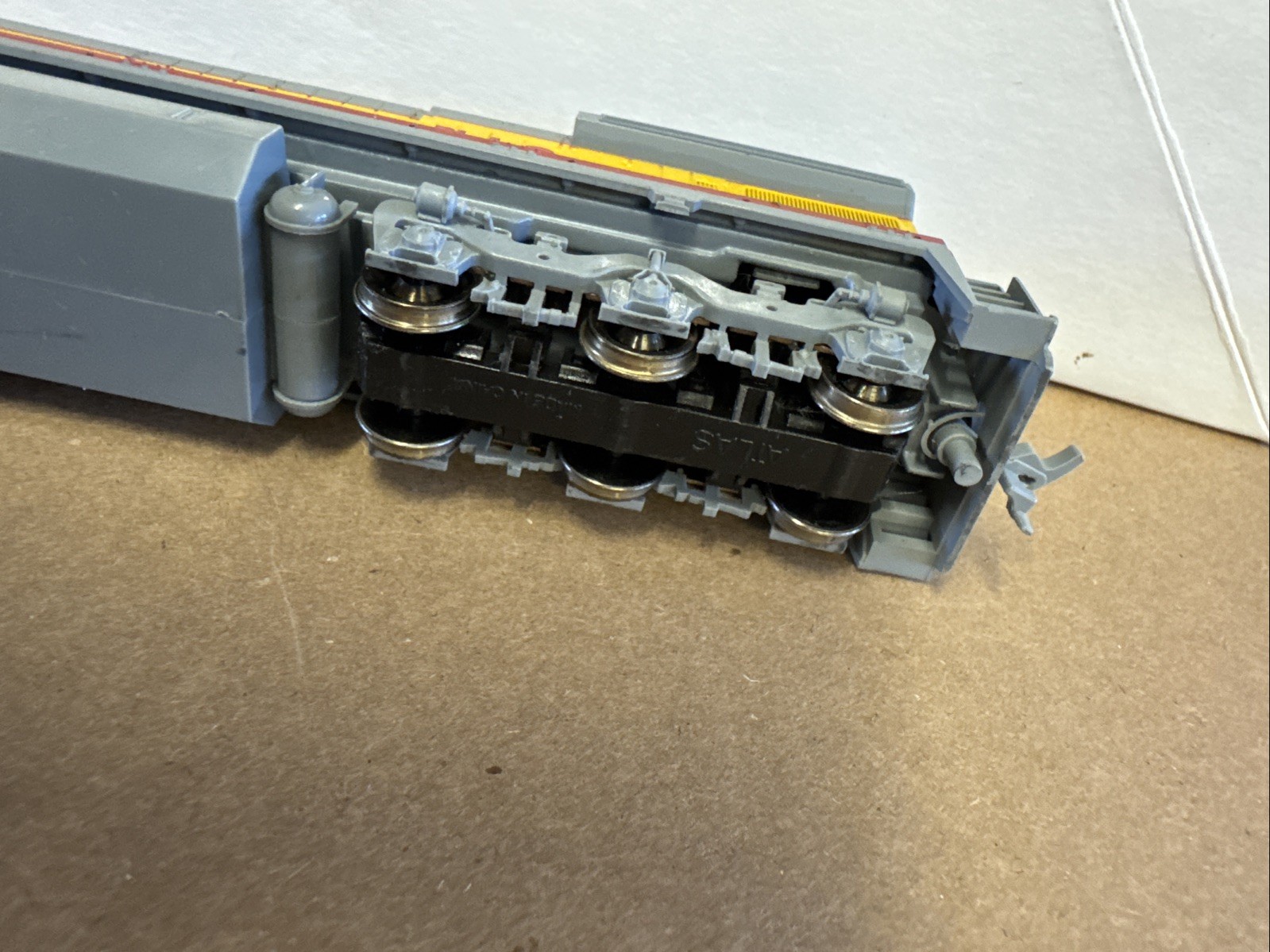 HO Atlas C30-7 Union Pacific #2530 Diesel Locomotive No. 8619 w/ box