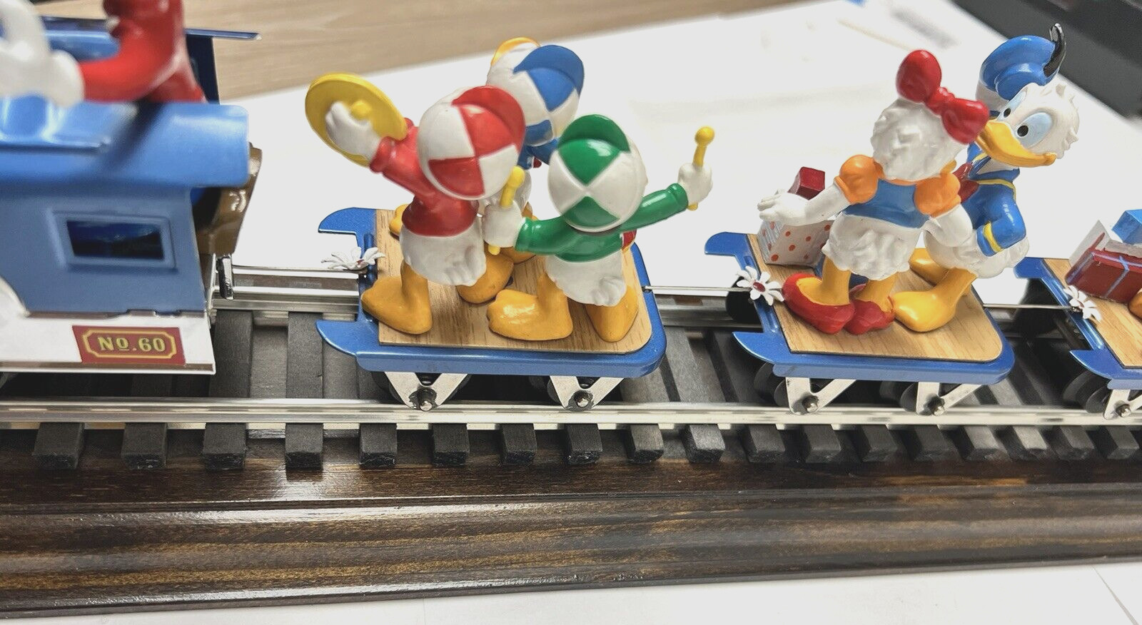 1988 WALT DISNEY PRIDE LINES MICKEY MOUSE HAPPY 60TH BIRTHDAY TRAIN & DISPLAY