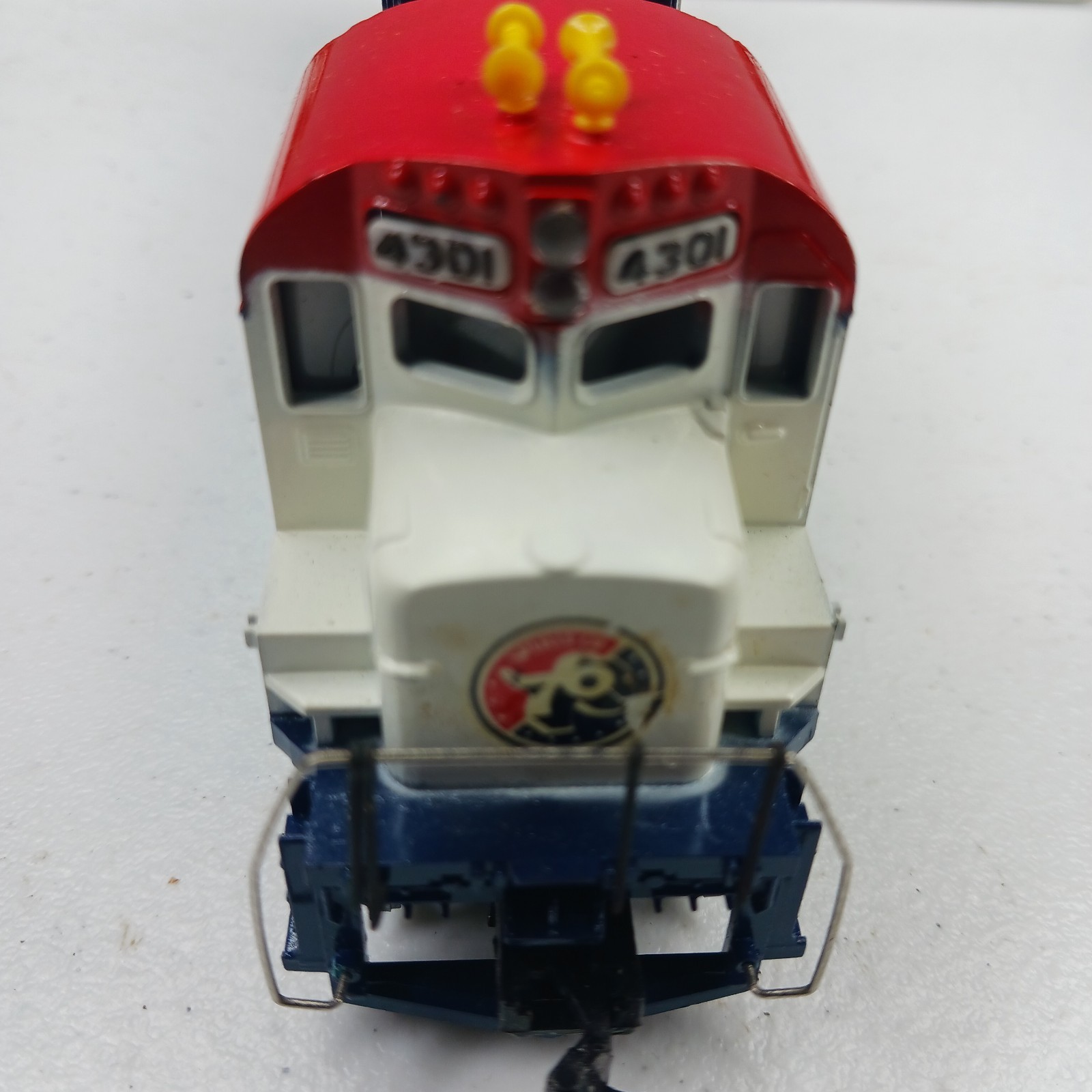 TYCO Diesel Locomotive ALCO Century 430 Spirit of ’76 HO Lighted White Blue Red