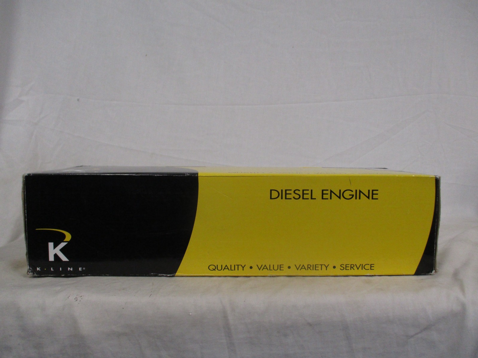 K-Line K2439-0262 Long Island RailRoad Scale GP38-2 Diesel Engine #262 O-Gauge