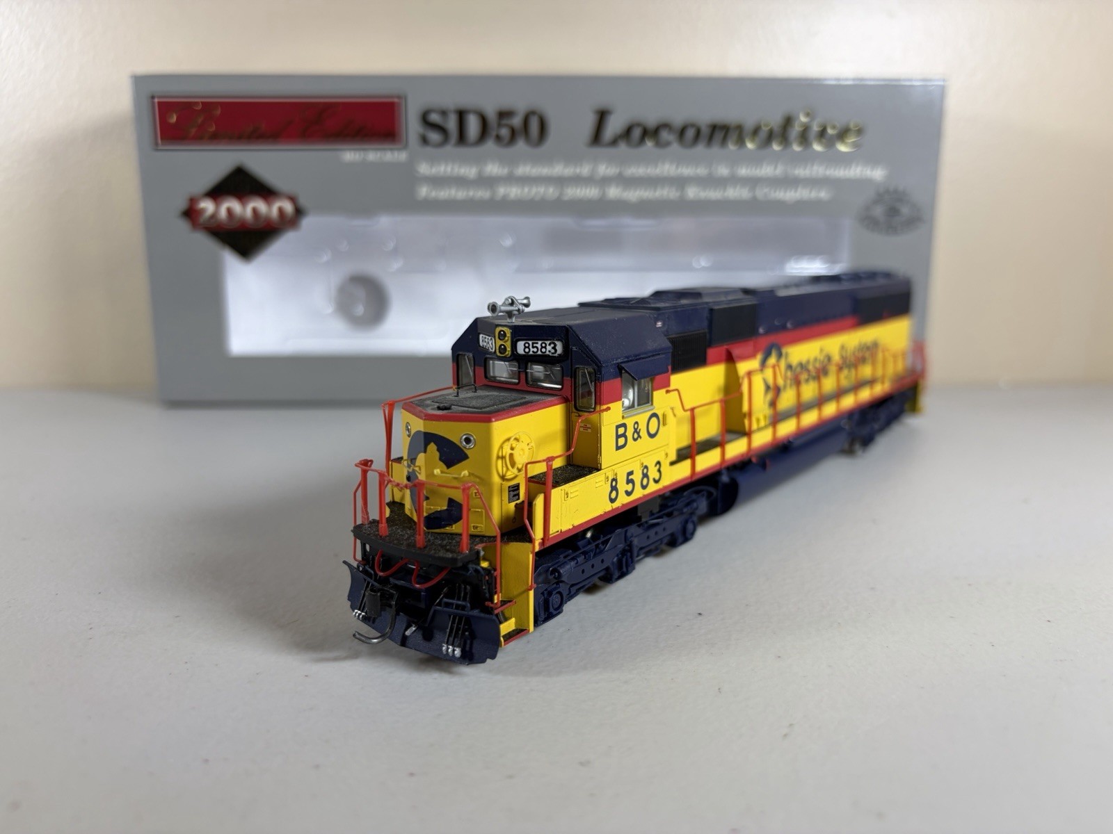HO Proto 2000 DCC Equipped Chessie System(B&O) SD50 #8583
