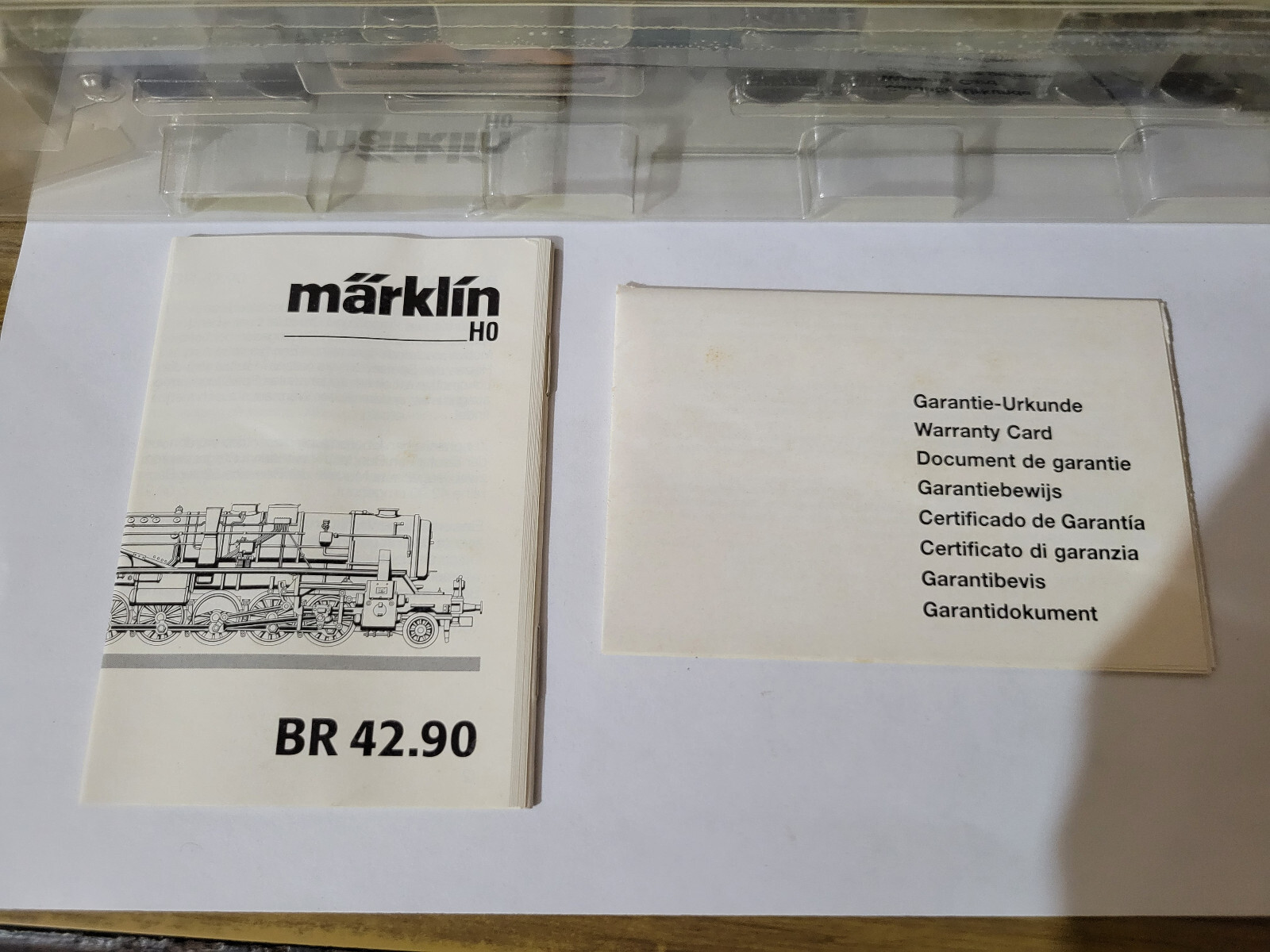 Marklin 39160 DB HO Scale BR42.90 Franco-Crosti Steam Locomotive and Tender LNIB