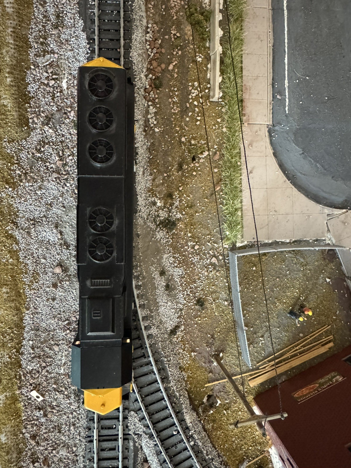Bachmann 11625 – HO Scale EMD SD45 Northern Pacific 3605