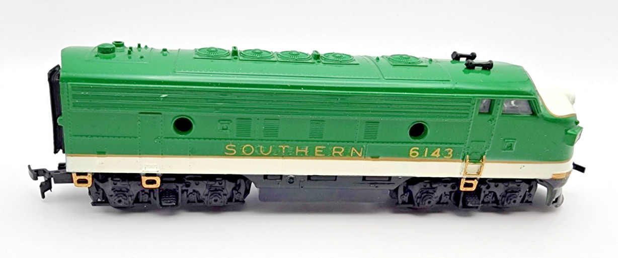 Life Like HO 1:87 F-7 Diesel Locomotive 6143 Southren Road Tested & Runs