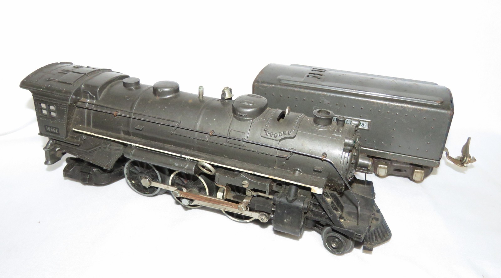 5 Piece O Gauge Lionel 1666E Steam Engine Lines Tender & Cars 1950s #656 653 657