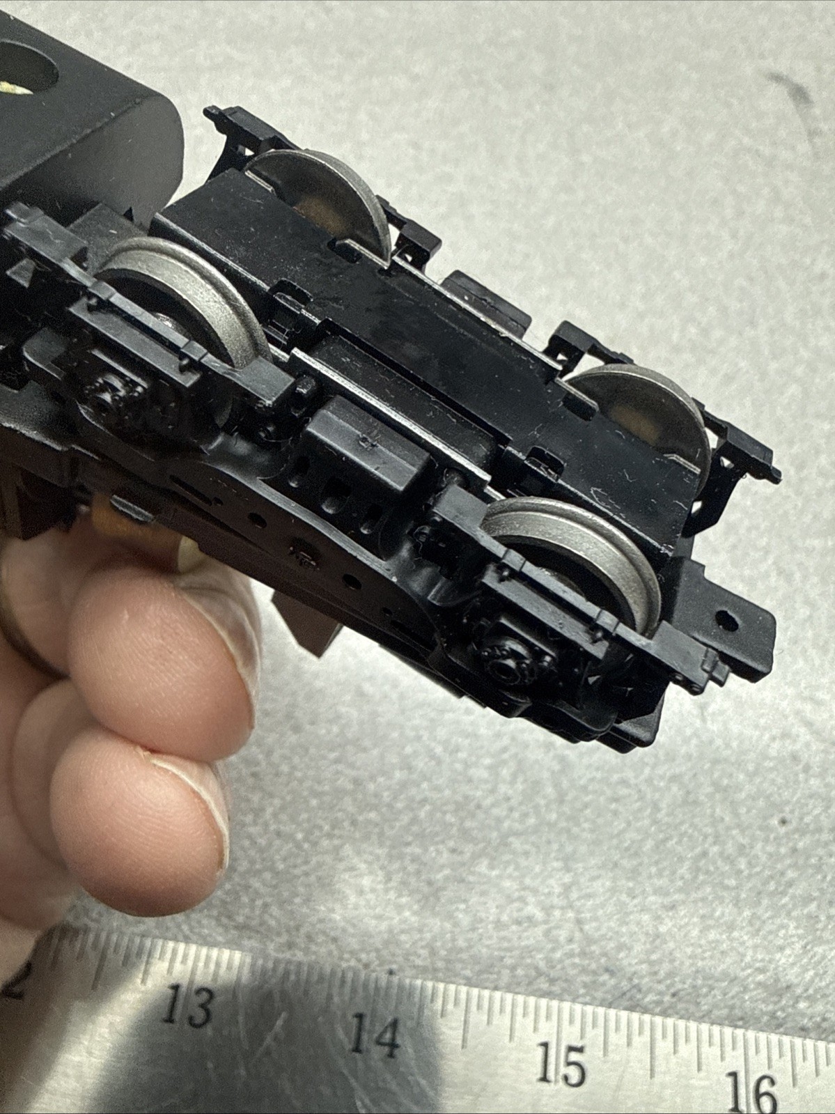 HO Athearn SW 1500 Powered Chassis Pre-owned So Nice I Almost Kept It