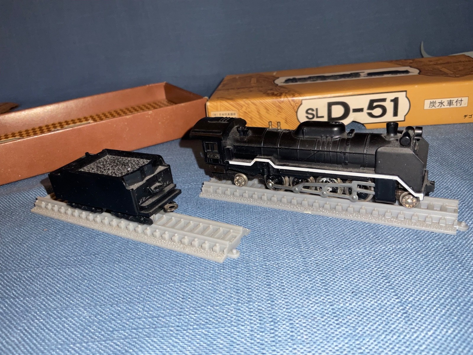 SL D-51 Degoichi 1:130 scale 2-8-2 steam locomotive train model railroad Japan