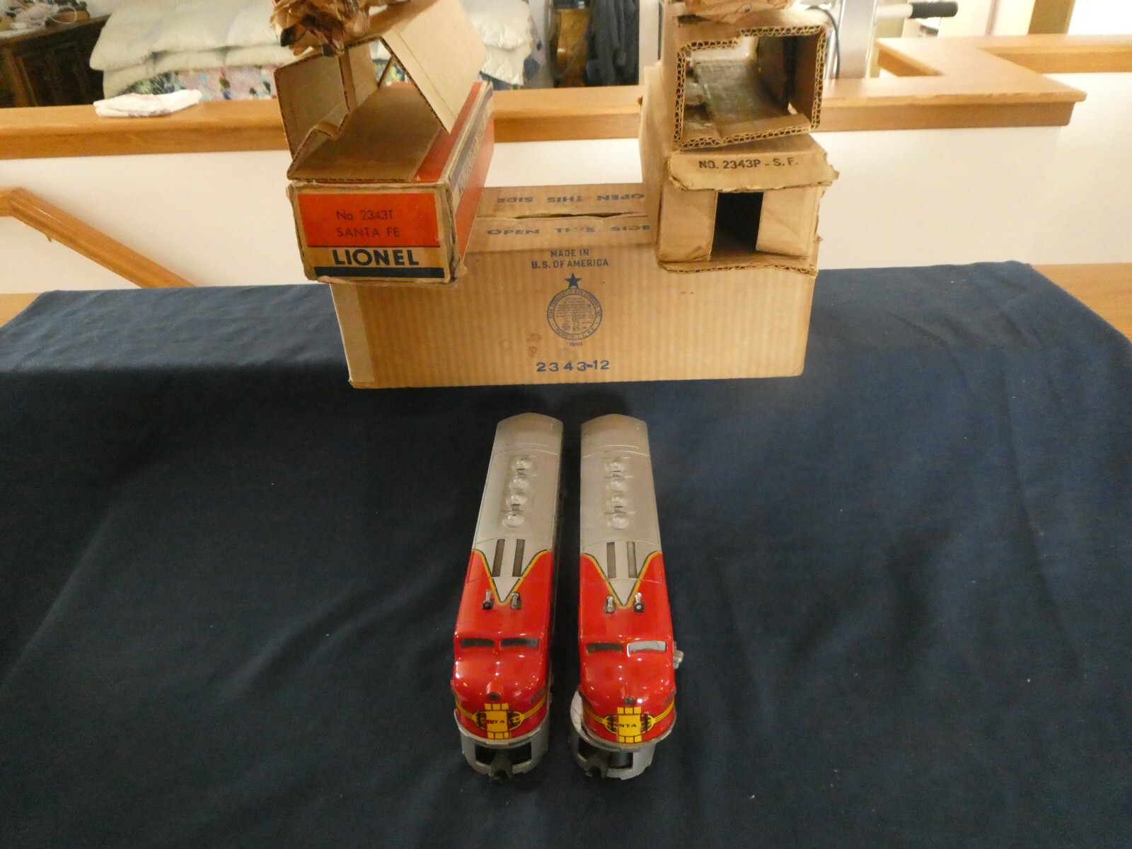 LIONEL 2343 AA SANTA FE F3’S IN OB’S, MASTER CARTON, & WRAPPING PAPER EXCELLENT