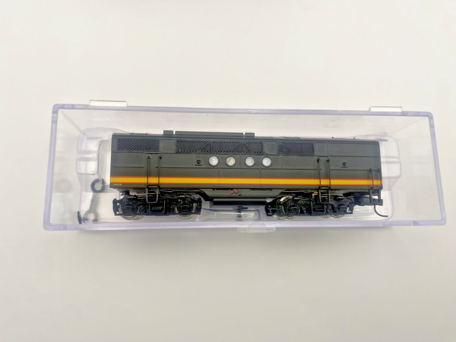 N Scale Intermountain FT A/B 69010-04 Northern Pacific NP 6003 Locomotive Set
