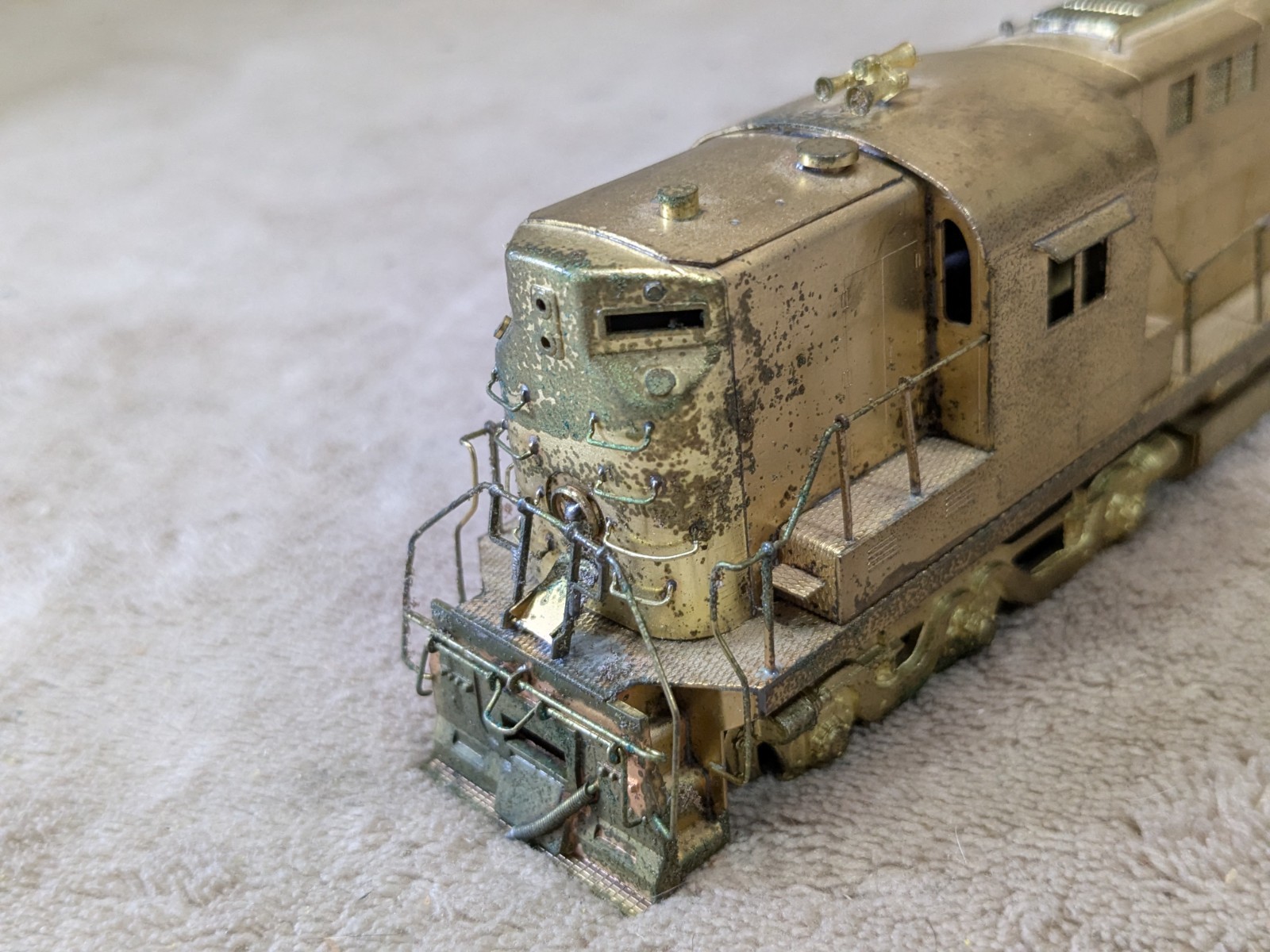 ALCO Models Brass DL-702 Diesel Locomotive HO Scale High Hood