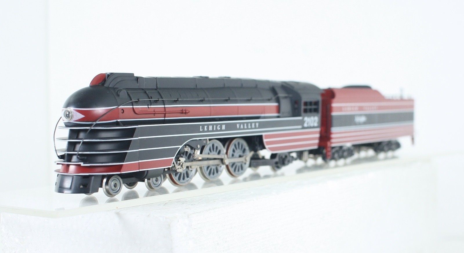 HO Scale Rivarossi 1579 Lehigh Valley 4-6-2 Streamlined Pacific John Wilkes