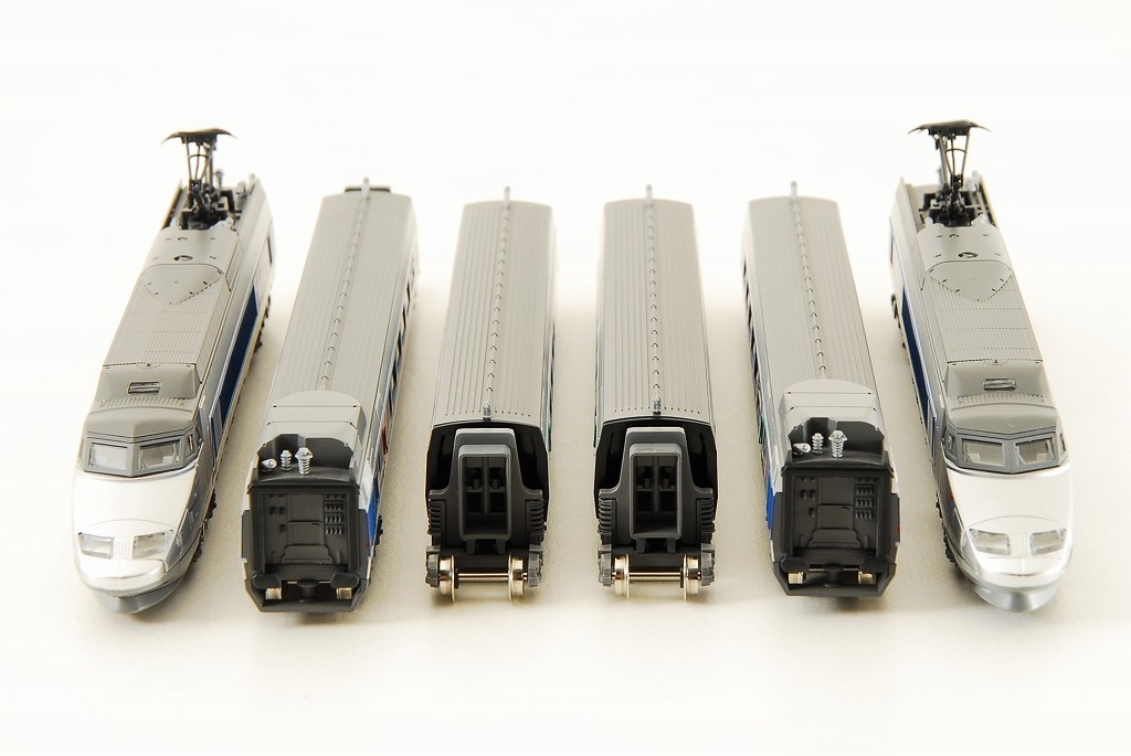 KATO N scale TGV 10-909 La Ligne de Coeur France Suisse 6 car set Flaw Condition
