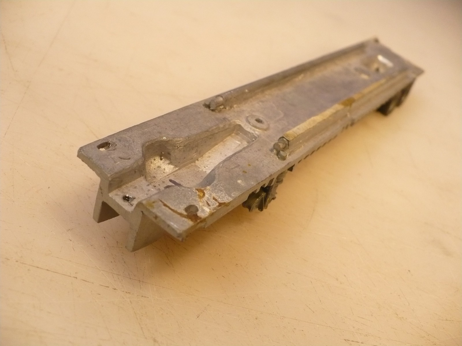 HO Overland RoadRailer Chassis type 2 U/P