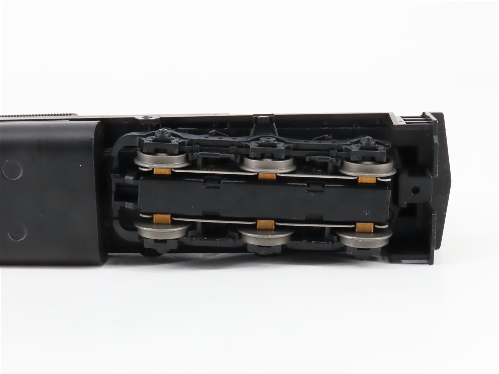 HO Scale Athearn 4500 Undecorated SD40T-2 Diesel Locomotive