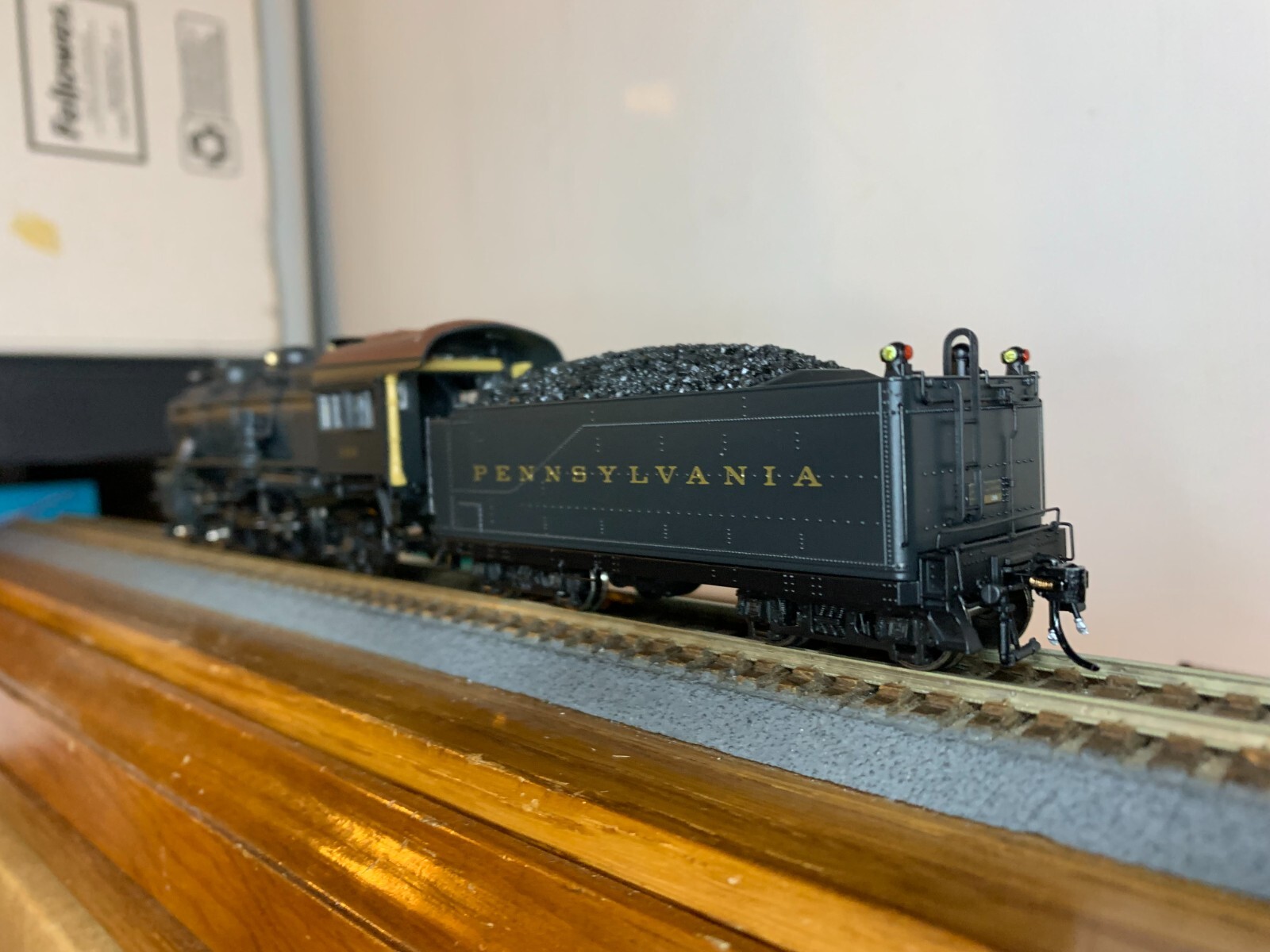 B.L.I. #6705 P.R.R. E-6 4-4-2 Steam Loco #198 Post War w/DCC & Sound H.O. 1:87