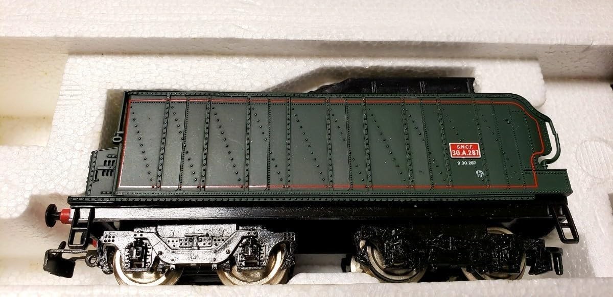 Jouef 8256 SNCF 231 K 72 Steam Locomotive Green/Black Red Dijon Depot