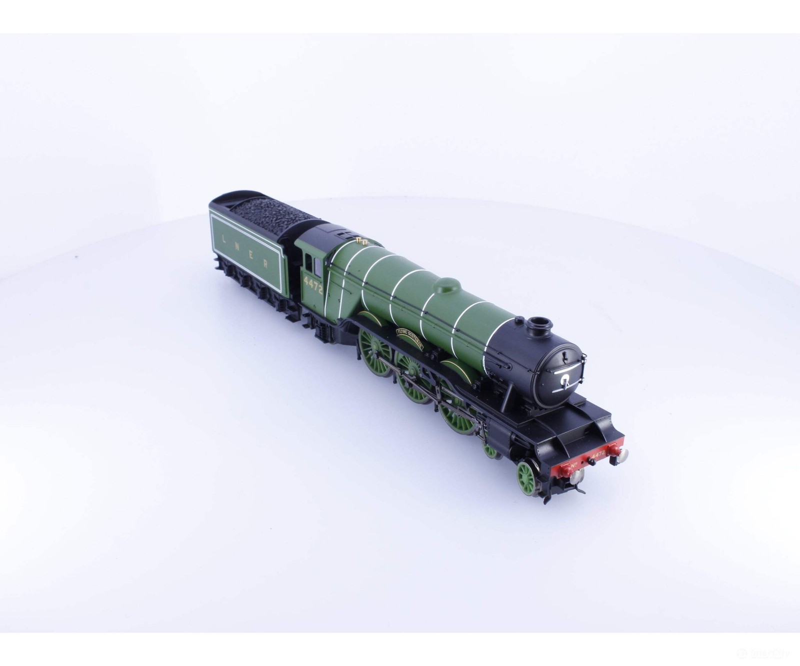 Hornby R3086 HO 4-6-2 LNER Steam Locomotive Flying Scotsman 4472 DCC Ready