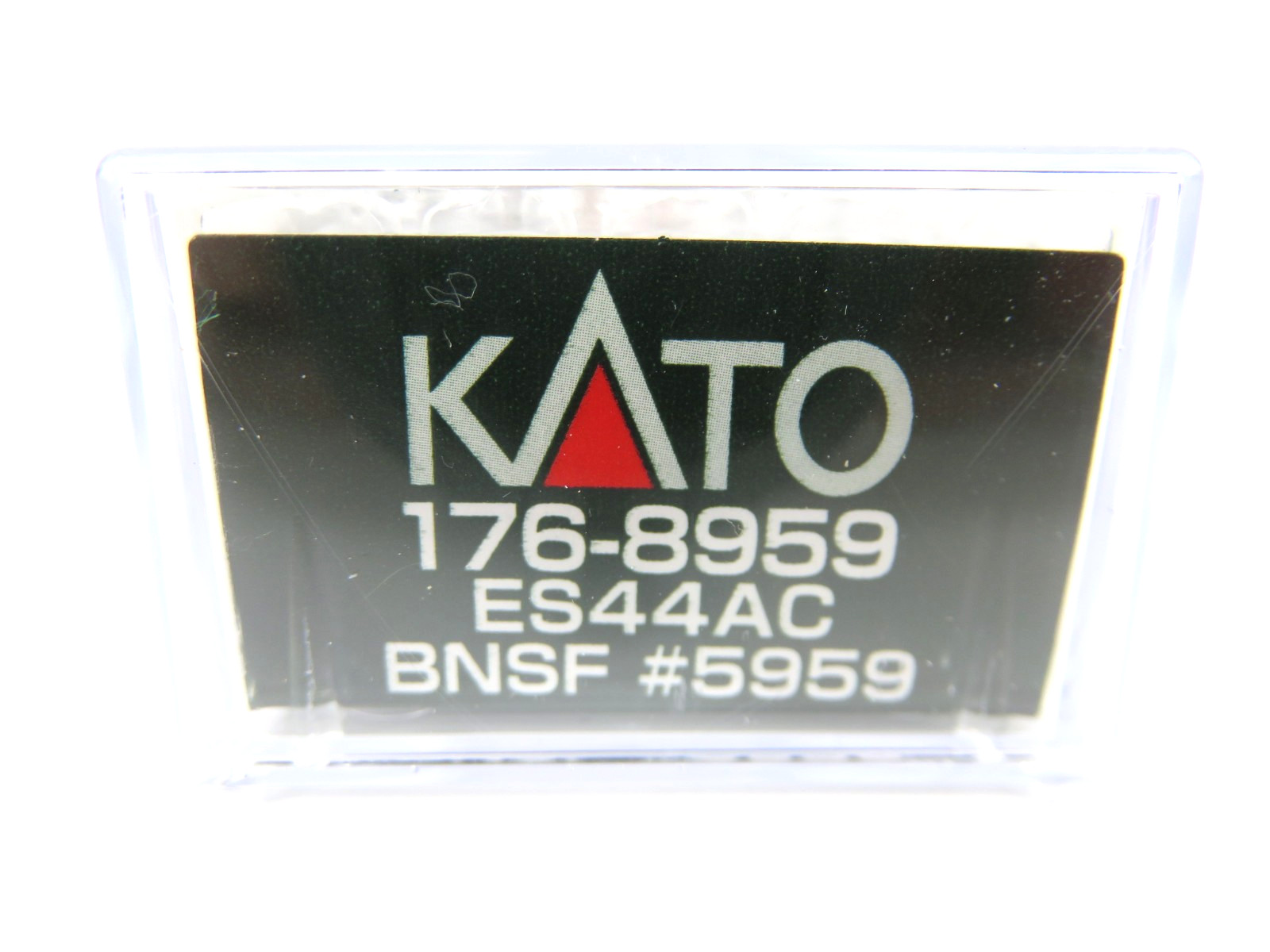 Kato 176-8959 N Scale BNSF “Swoosh” GE ES44AC Diesel Locomotive #5959 NIB
