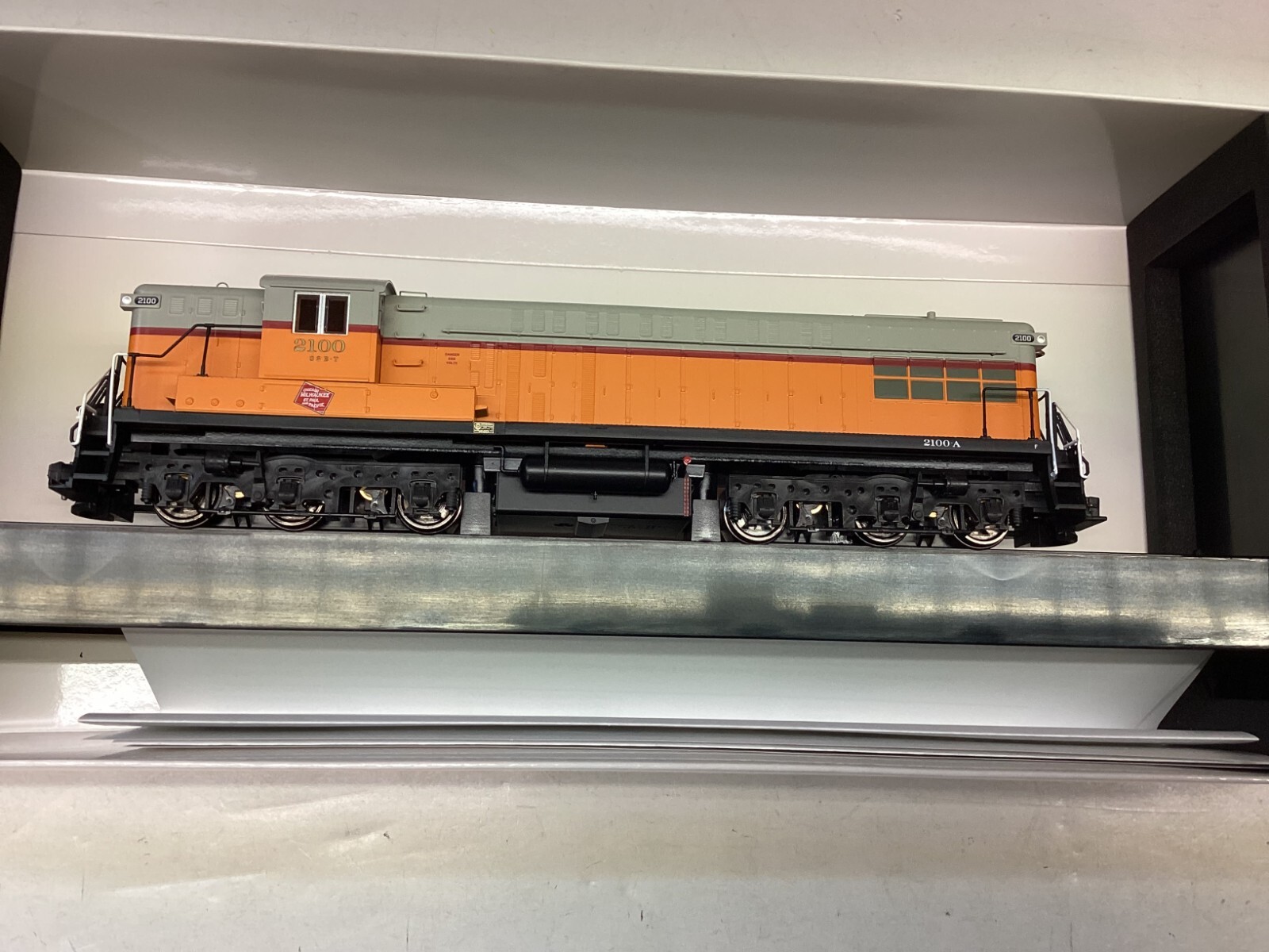 Bowser #25103 HO scale “MR” Baldwin AS-616 with DCC and SOUND Rd.#2100