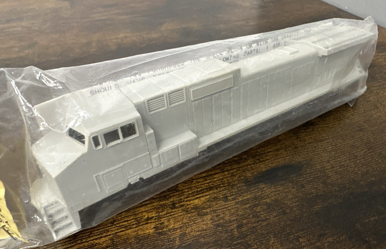 Rail Power Products HO Scale Dash 8-4CCW w/ATSF Cab Undecorated Shell NIP!