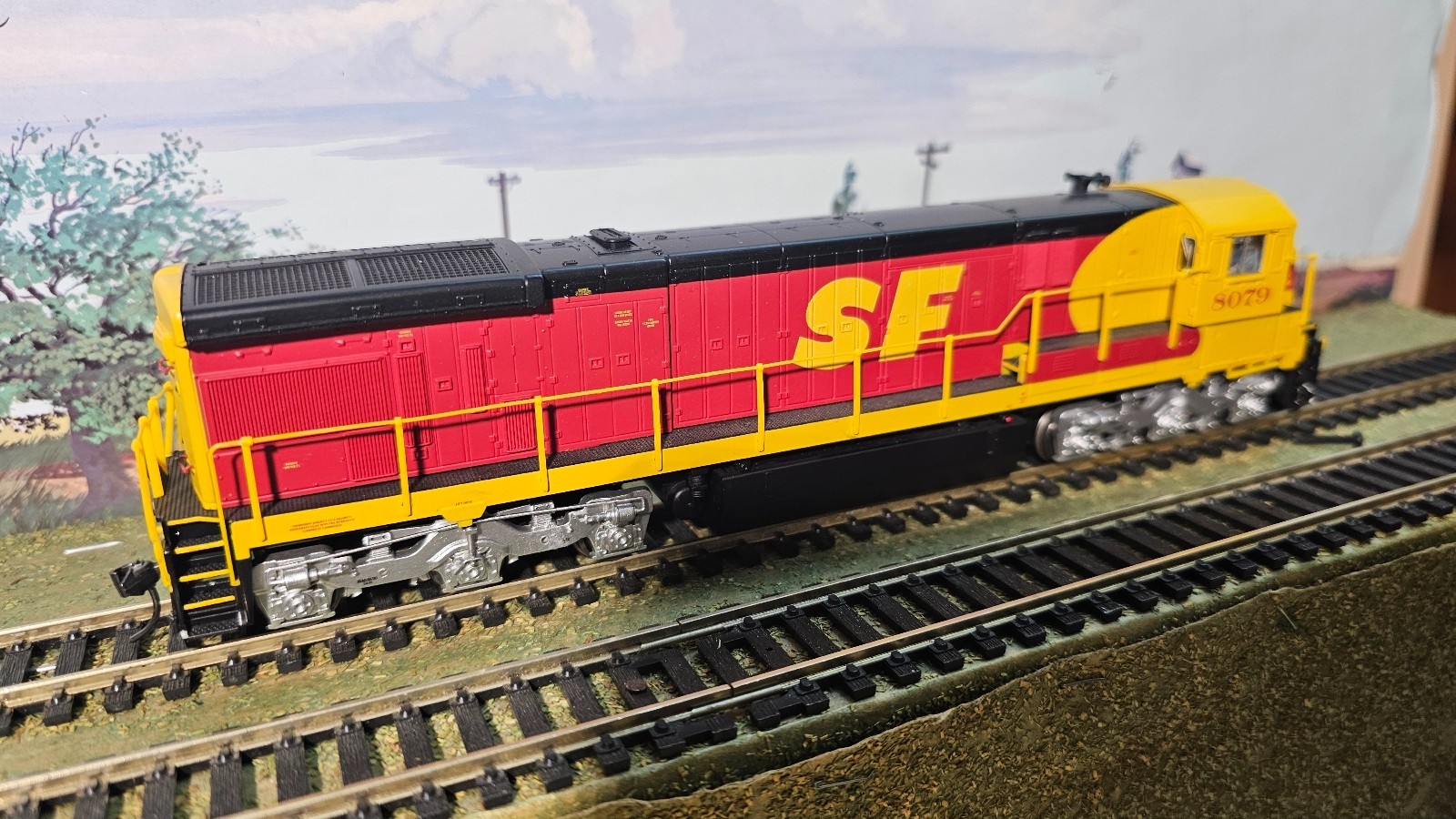 Broadway Limited – DCC w/ SOUND HO Santa Fe SF #8079 GE C30-7 Kodachrome
