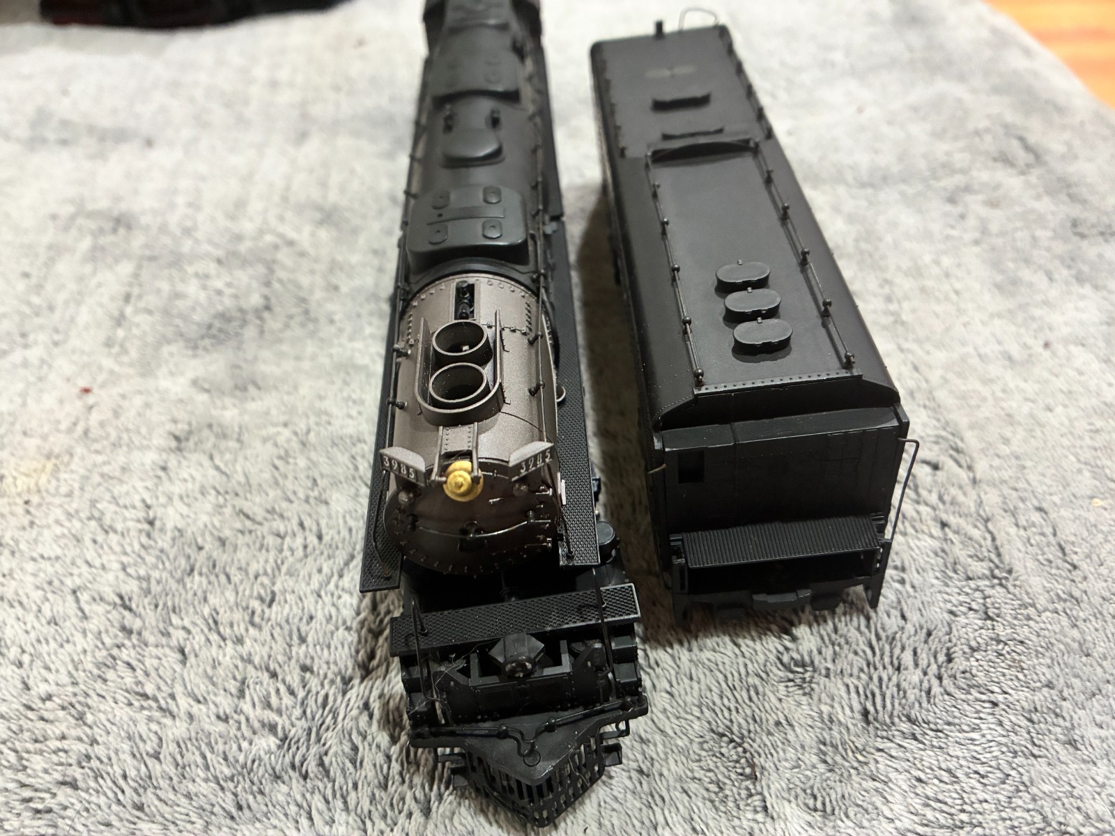 Rivarossi HO Union Pacific Challenger 4-6-6-4 #3985 w/ Tender Working! No Box