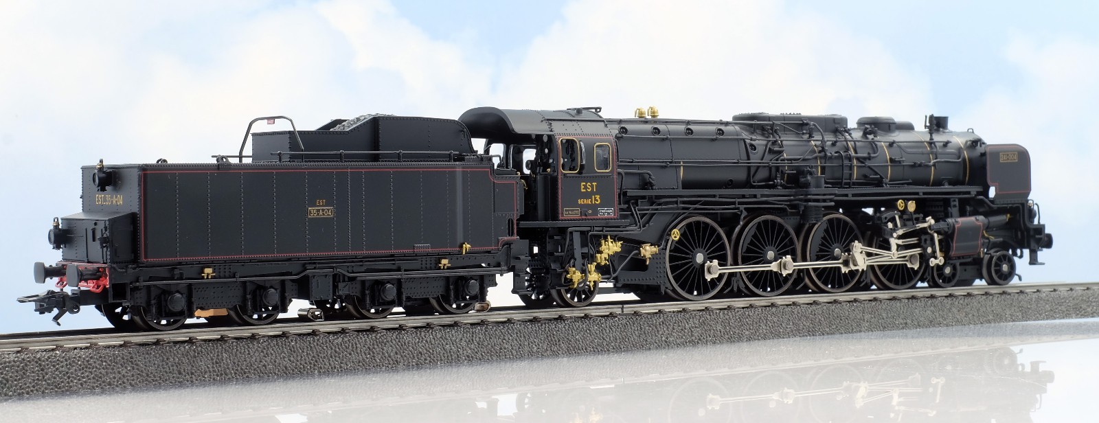 Marklin HO 39244 French East Railroad EST Steam Class 13 Steam Locomotive