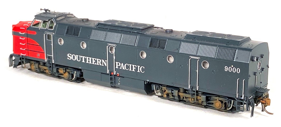 HO PIKO 97442 — SOUTHERN PACIFIC ML4000 9100 w/DCC & SOUND – “USED & WEATHERED”