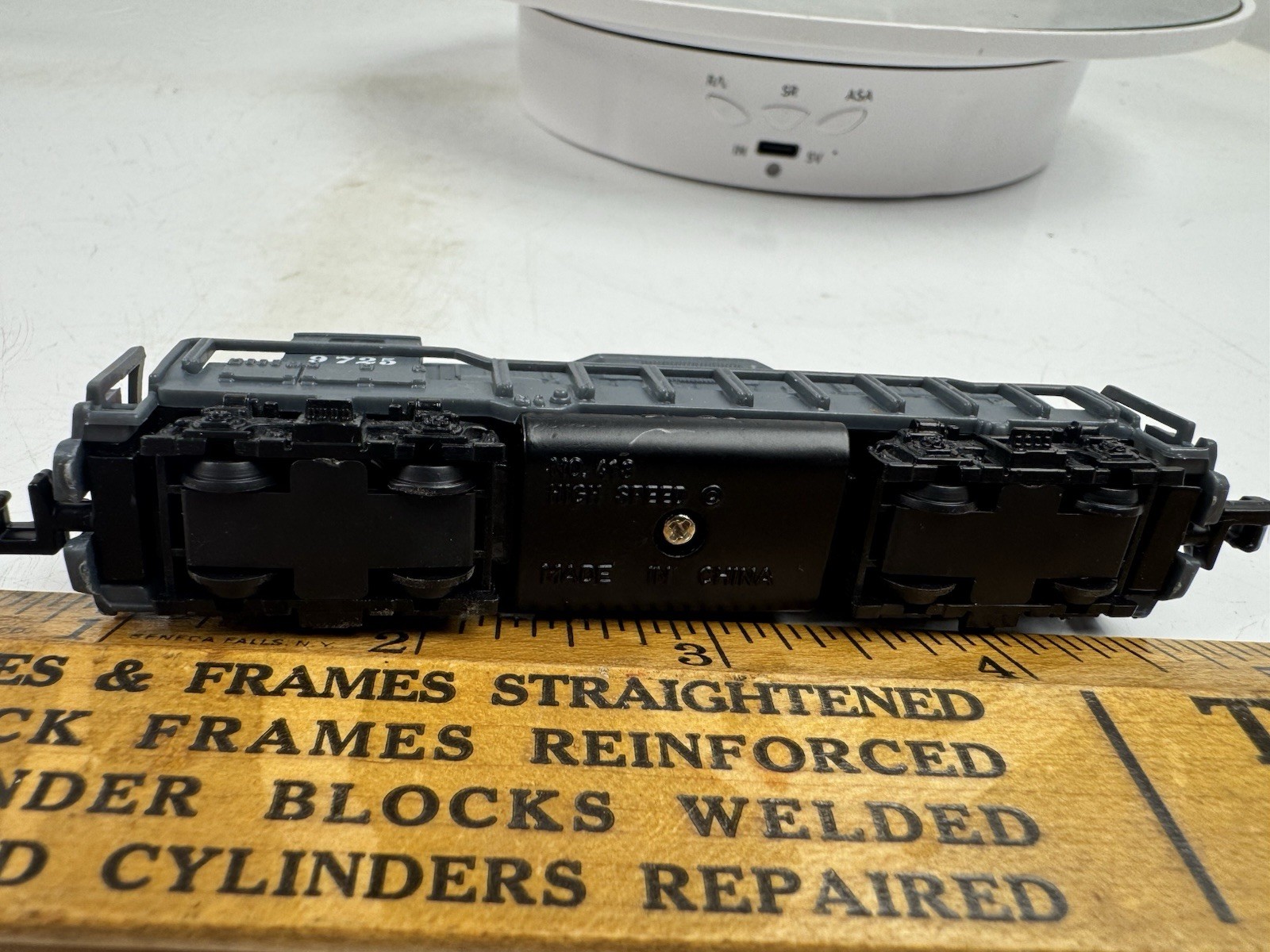 Vintage Southern Pacific 9725 Locomotive Train No. 418 High Speed