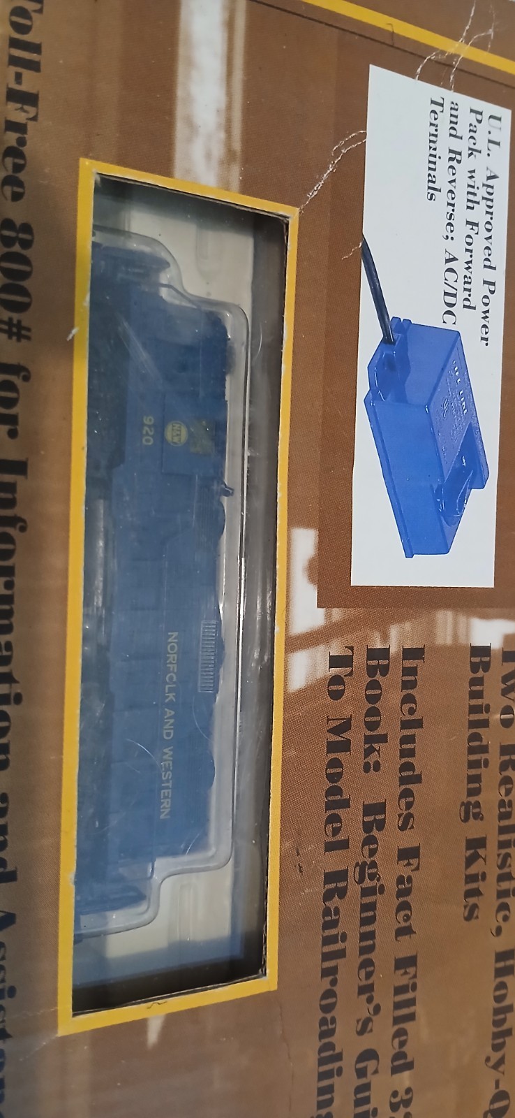 Life-Like N Gauge Caboose Norfolk and Western N&W