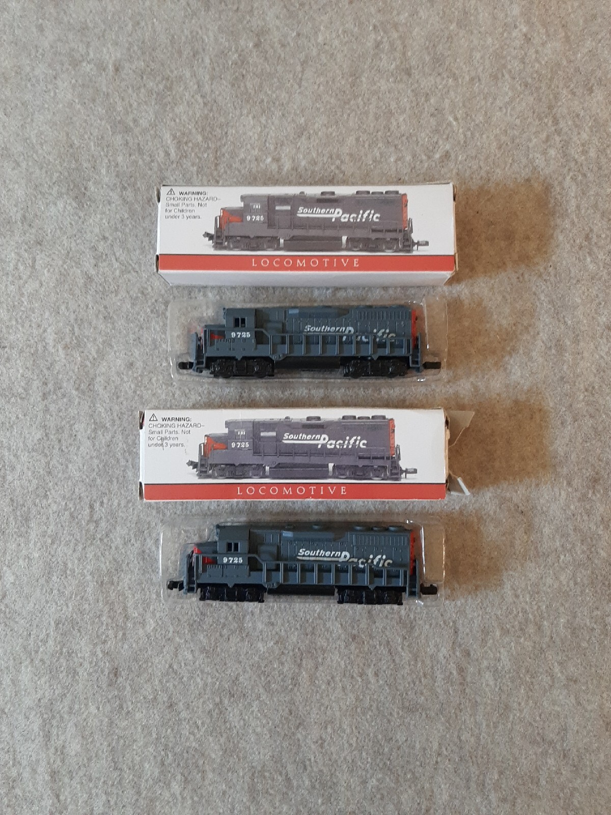 Pair #418 High Speed Metal Products Toy Train Locomotives SOUTHERN PACIFIC 9725