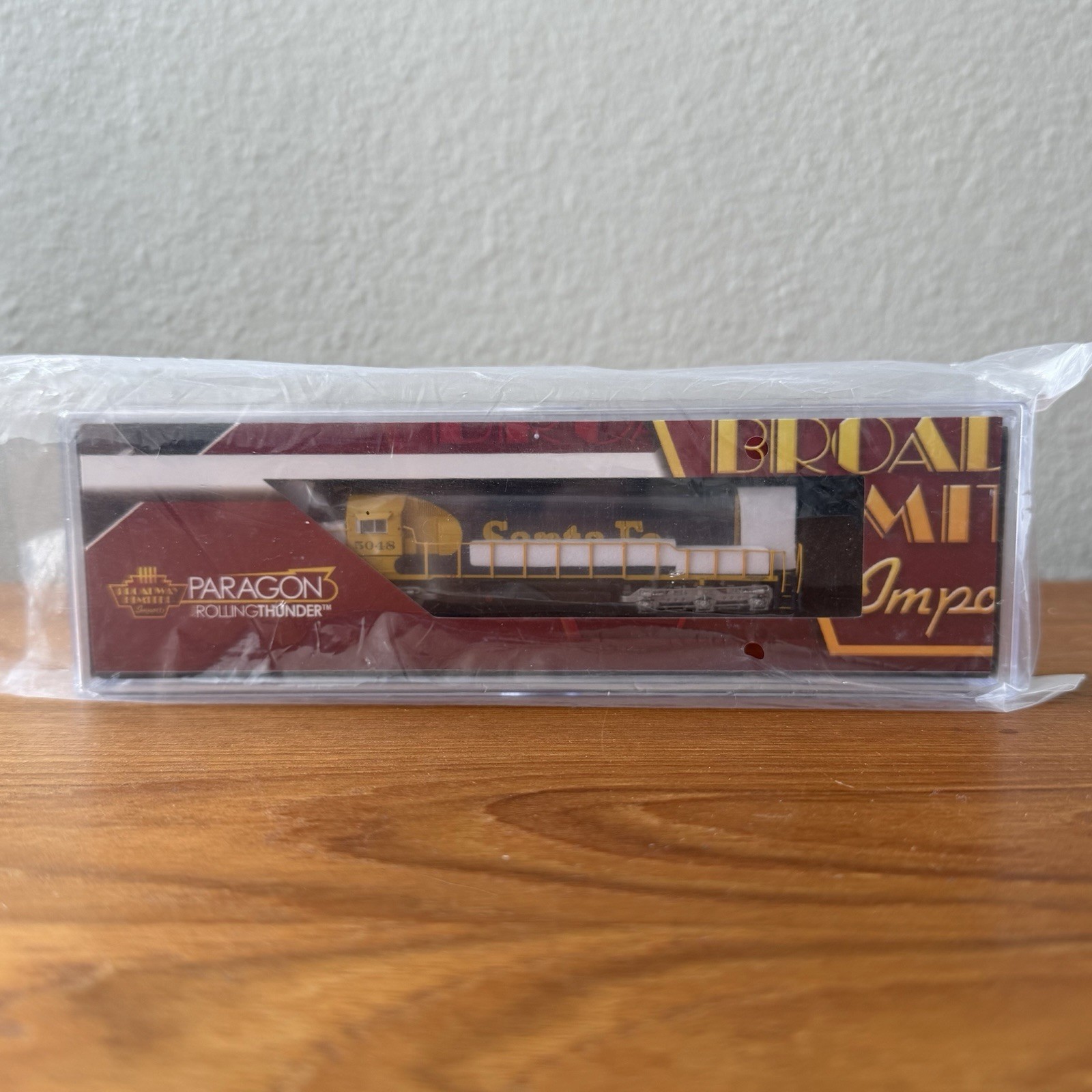 BROADWAY LIMITED EMD SD40-2, ATSF #5048, Santa Fe Yellow Bonnet, Sound, DCC, N