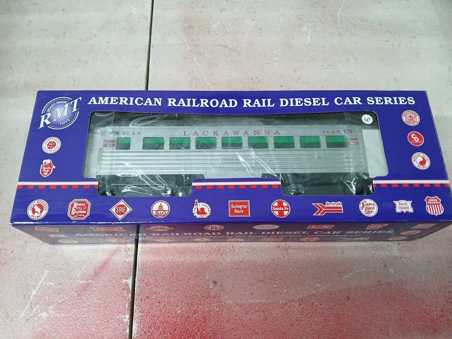 RMT O/O27 RMT-5801 DL&W Lackawanna #533 POWERED RDC RAIL DIESEL CAR NEW IN OB