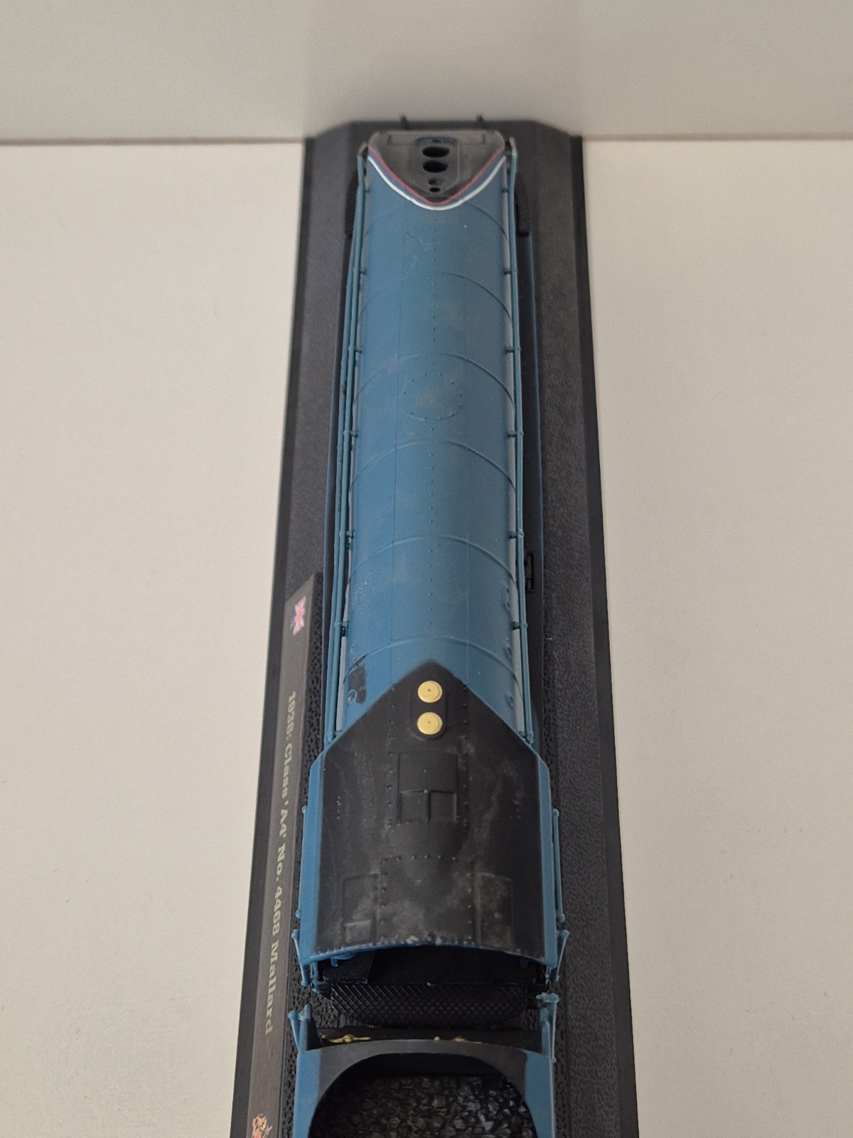 Vintage Mallard Model Train 1938 Class A4 No. 4468 On Stand.