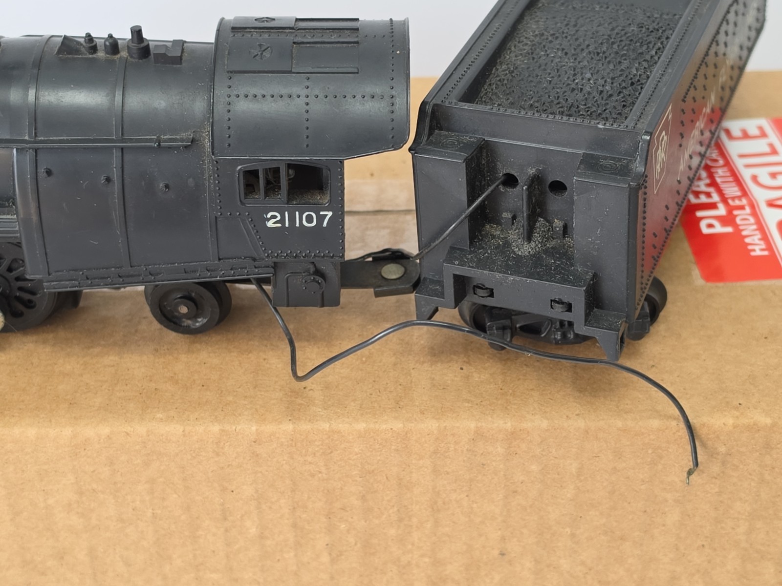 American Flyer S Gauge #21107 Atlantic Locomotive & Tender – UNTESTED