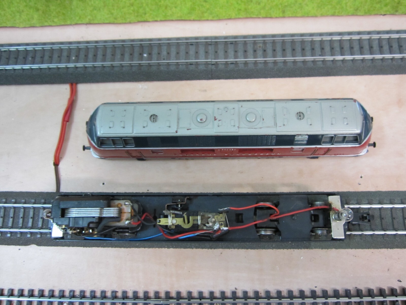 Marklin 3021 HO DB V200 Diesel Locomotive 3 Rail Analogue C5, (OB)