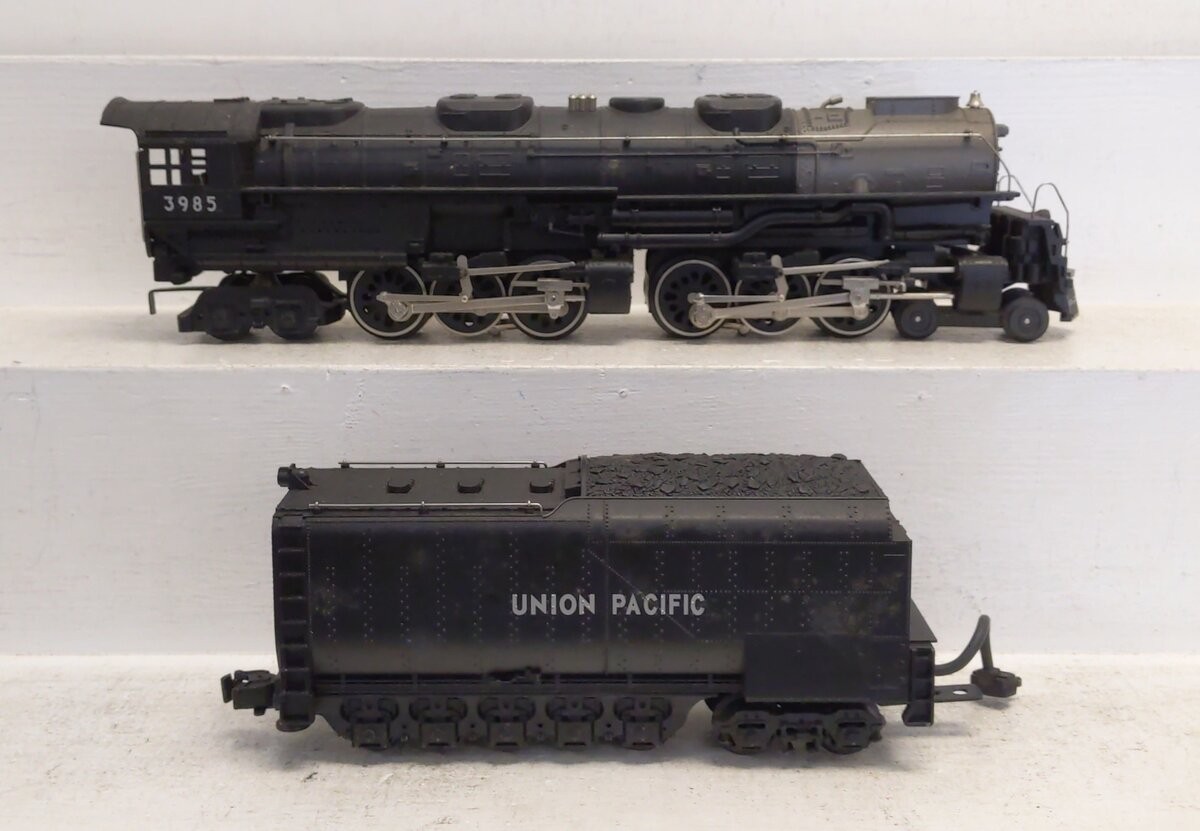 MTH 30-1108-0 O Gauge UP 4-6-6-4 Black Challenger Steam Loco & Tender #3985 LN