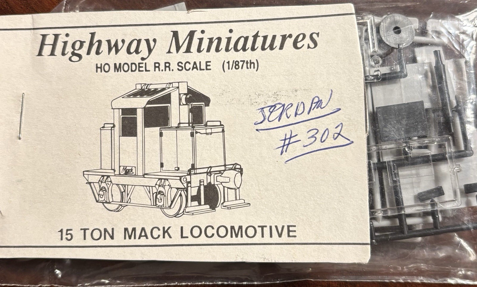 Highway Miniatures HO 1:87 15 Ton Mack Locomotive Unassembled Kit #302