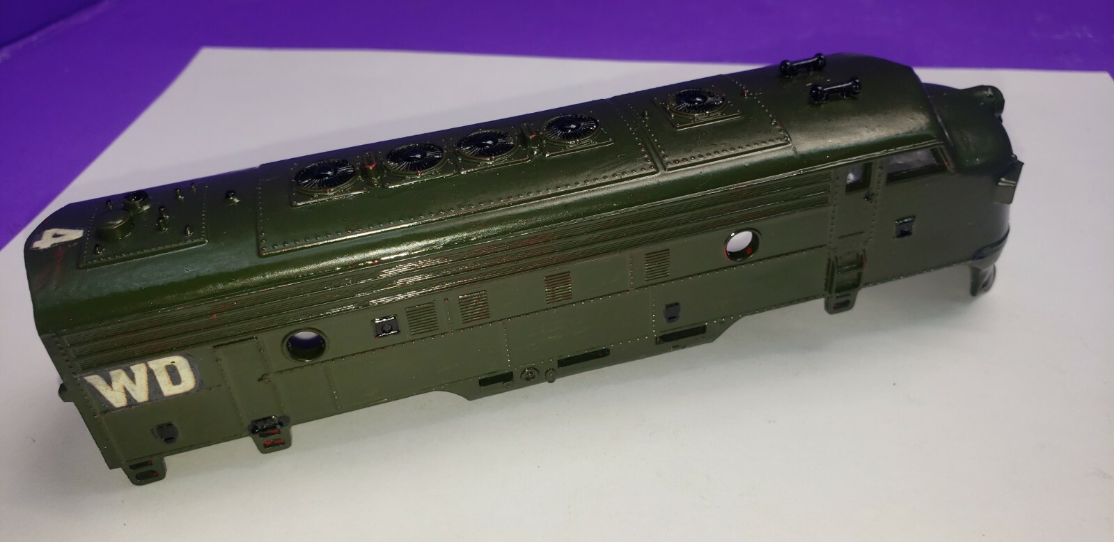 SHELL ONLY Life-Like HAND PAINTED Locomotive Ho Scale GOOD CONDITION F7A