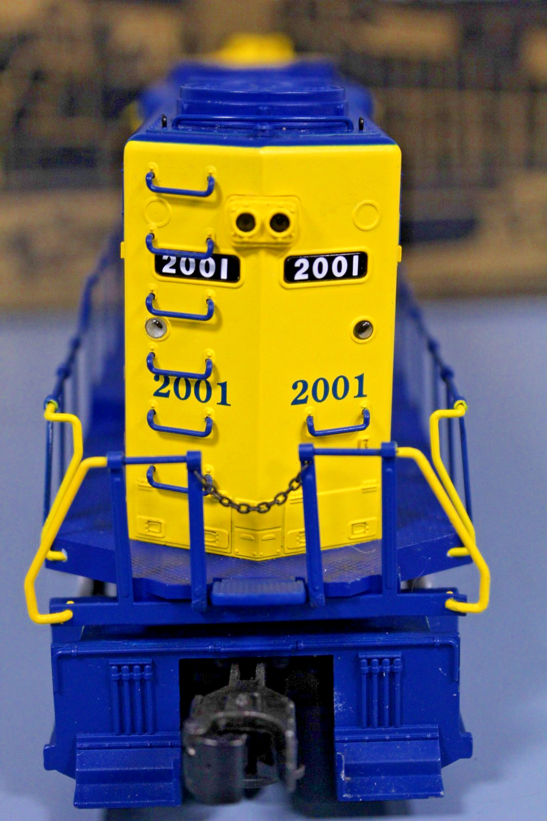 K-Line K2402-2001 Alaska RailRoad GP38-2 Diesel Engine W/LTI TMCC (B2)