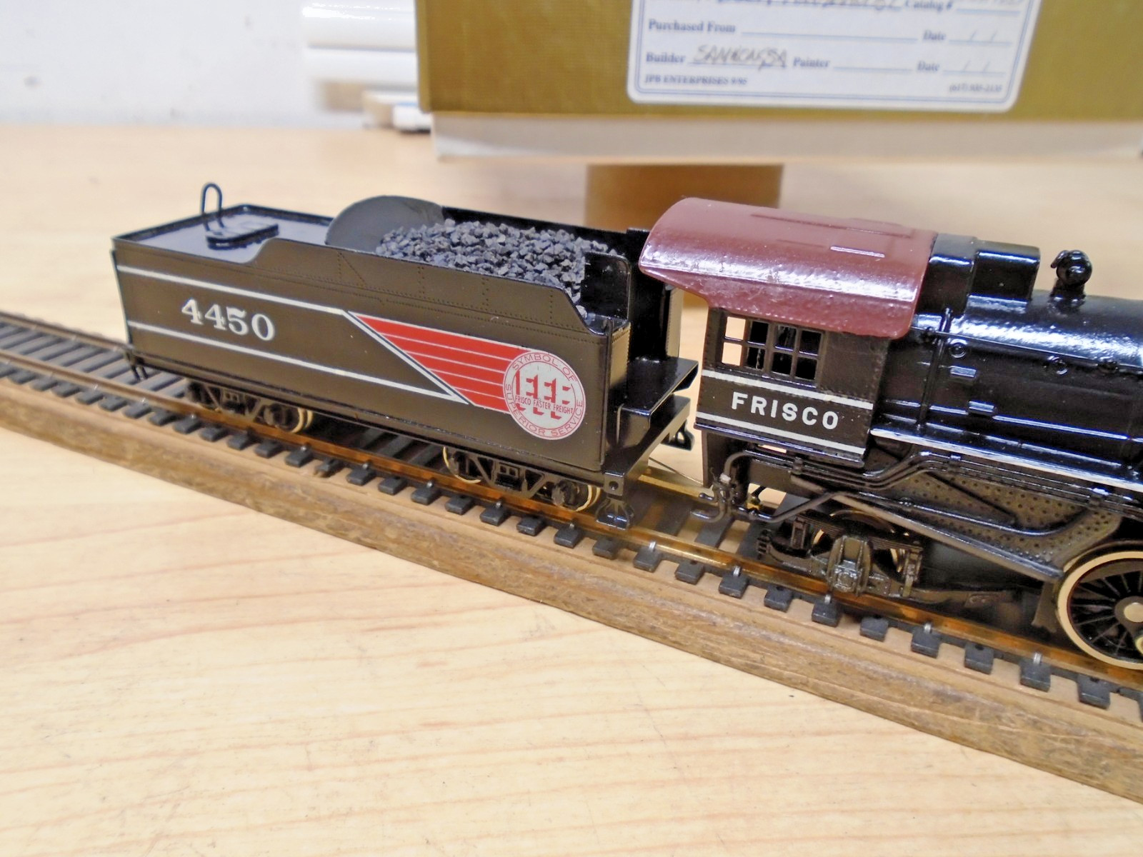 Samhongsa Korea Brass HO FRISCO Fast Freight Loco 2-8-2 & Coal Tnder Runs/Lights