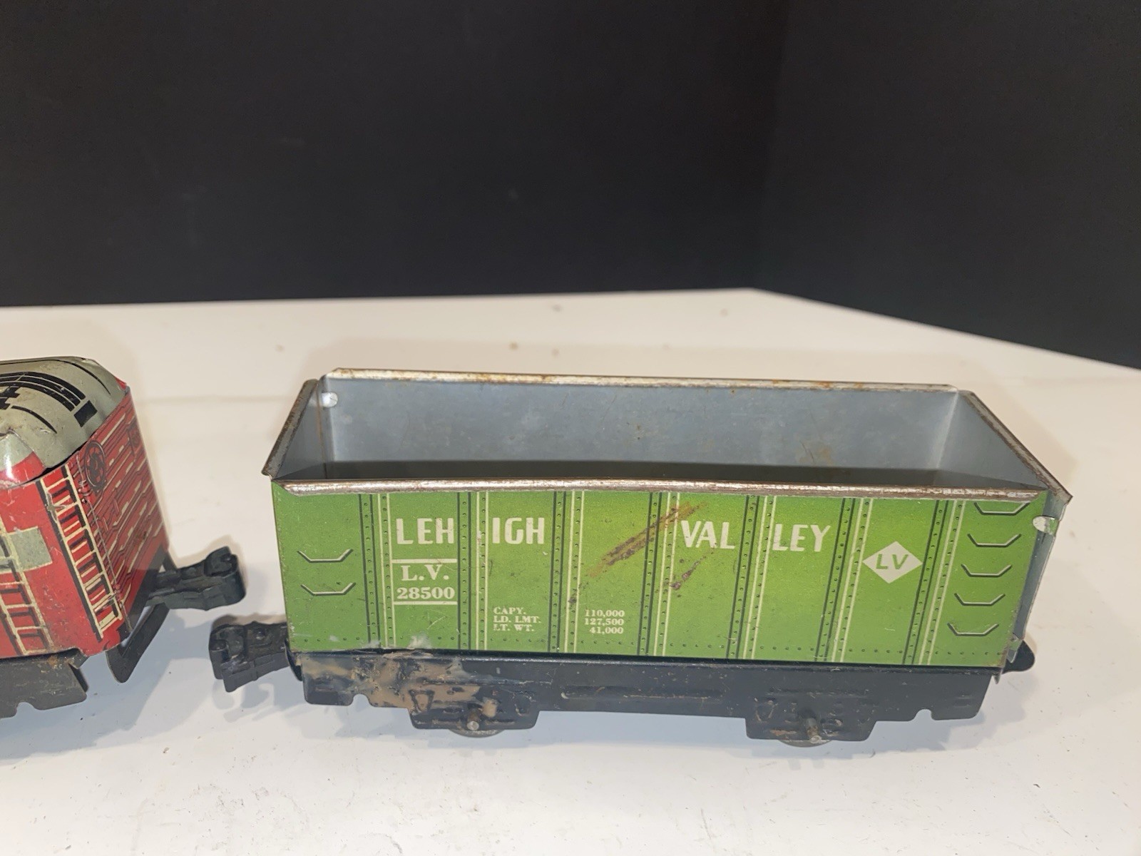 Vintage Marx O Gauge Tin Litho Train Car Lot: NYC 20102, PA 37961, Lehigh 28500
