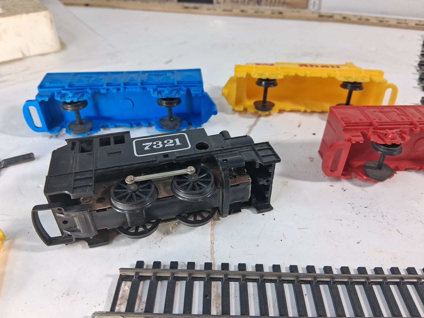 Tri-ang Hornby Clockwork Train Set engine 7321. Please Read TD35D