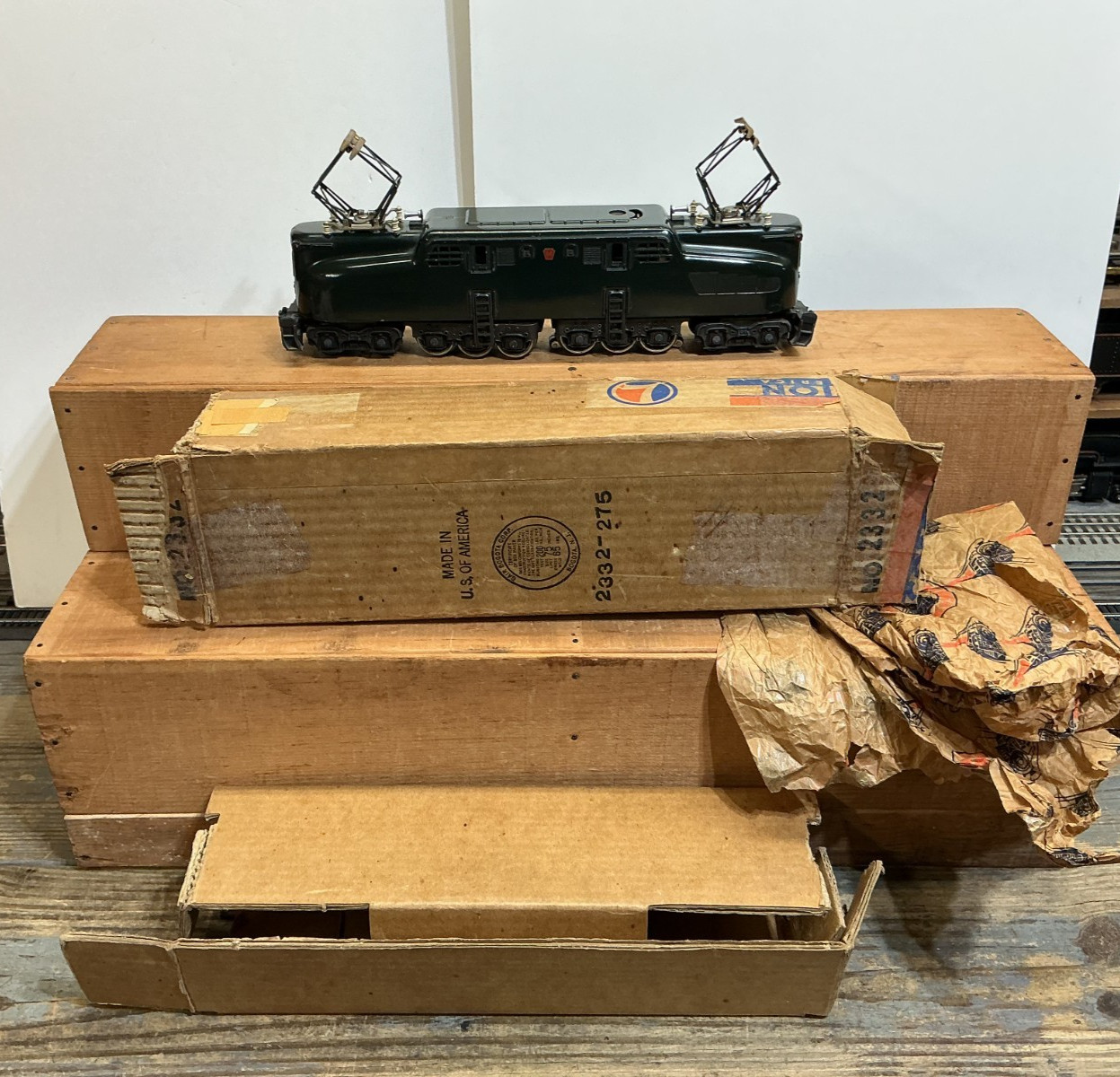 Lionel 2332 GG-1 Train Engine In the Original Box/Liner/ RED BRUSH CAP-RARE