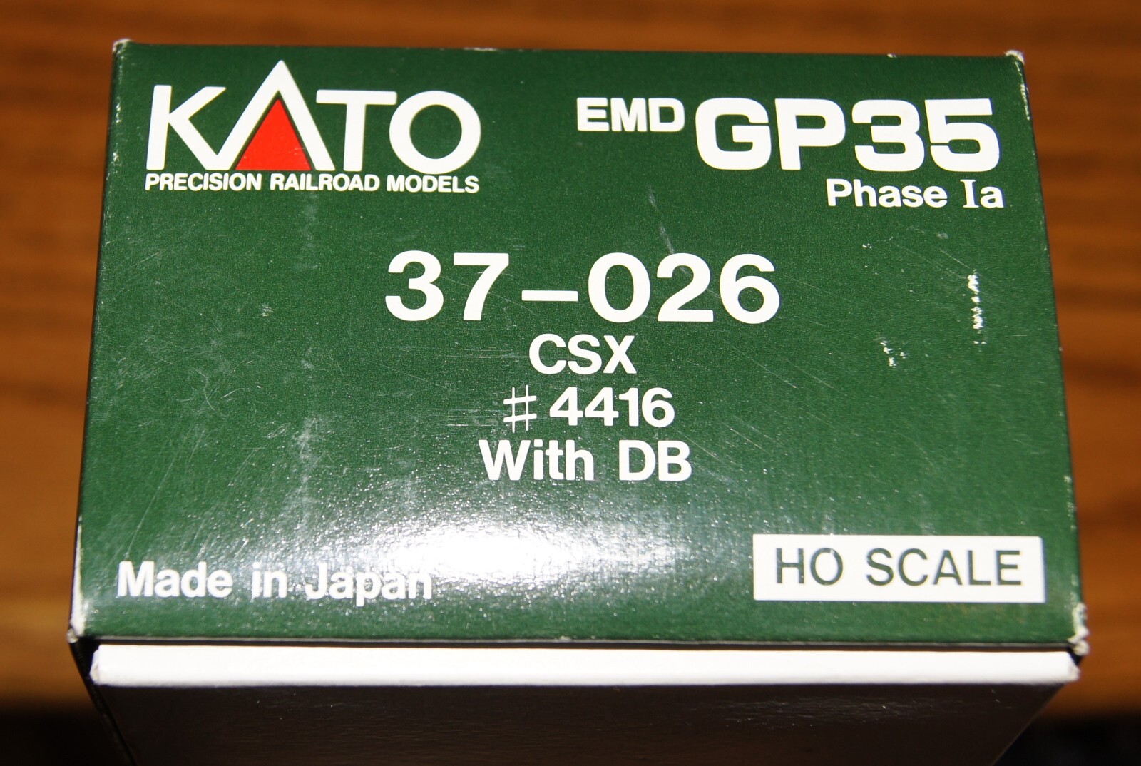 Kato HO Scale GP35 Phase 1a Powered Engine – 37-026