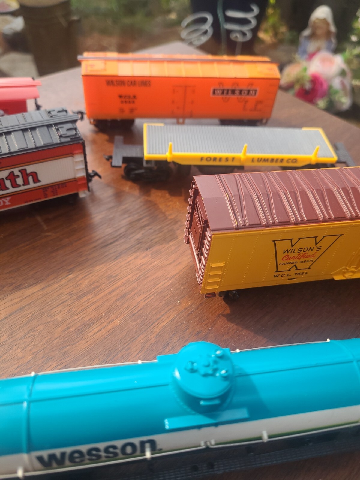 16 Pc. Trains ASSORTMENT + LIFE-LIKE Hobby Transformer SANTA FE VIRGINIAN others